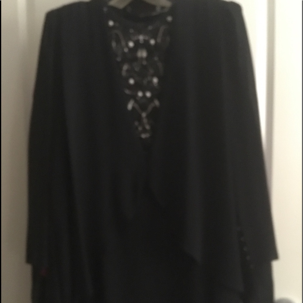 Ladie dress fits to body w/loose outer piece 16/18
